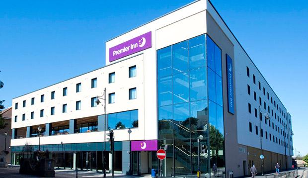 Premier Inn Staines Upon Thames Εξωτερικό φωτογραφία
